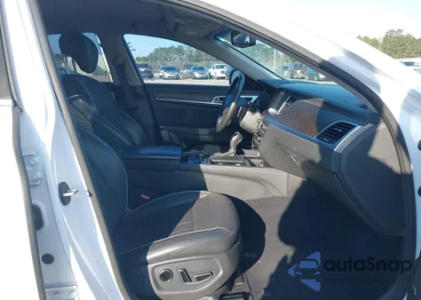 2015 Hyundai Genesis 3.8 from USA, damaged, VIN KMHGN4JE2FU101944